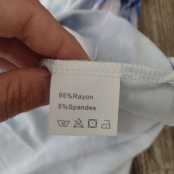 Maxi Dress with Pockets - Picture 7 of 8